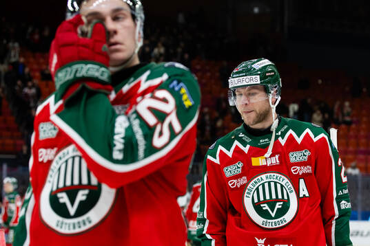 Frölundas Pontus Johansson och Christian Folin deppar