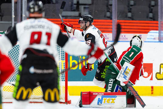 Malmö Redhawks Kim Rosdahl jublar
