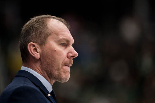 HV71s tränare Johan Lindbom