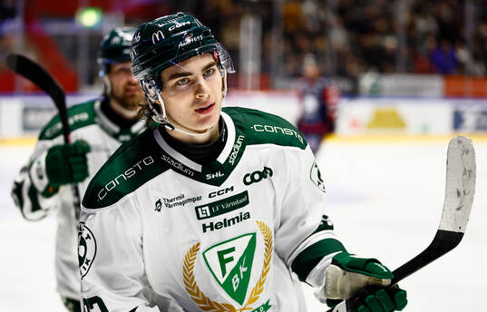 Färjestads Liam Öhgren jublar