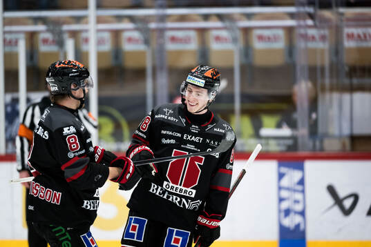 Örebros Jonathan Lekkerimäki jublar