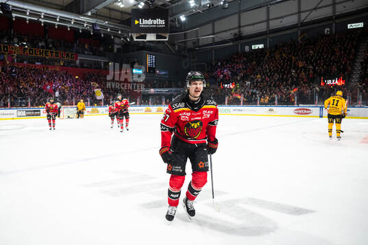 Luleås Oskari Laaksonen jublar