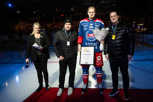 Oskarshamns Hampus Karlsson tilldelas priset Gyllene Steget