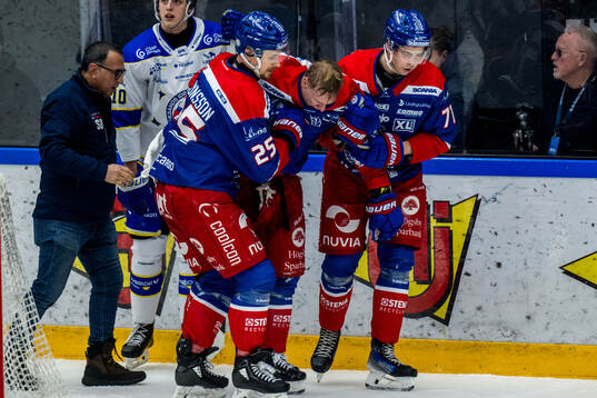 Oskarshamns Olli Palola lämnar planen