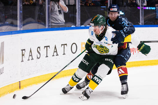 Björklövens Alexander Wiklund och Djurgårdens Daniel Glad