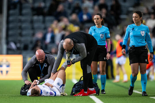 Gloria Sliskovic of Bosnia and Herzegovina receives medical