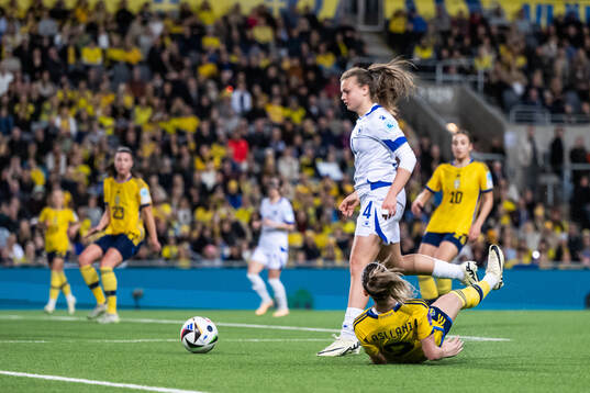 Gloria Sliskovic of Bosnia and Herzegovina and Kosovare