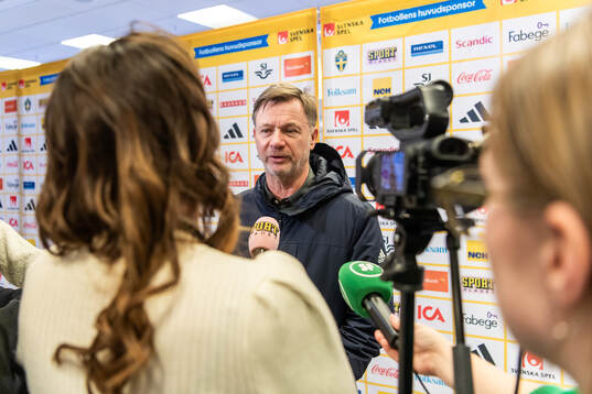 Head coach Peter Gerhardsson of Sweden