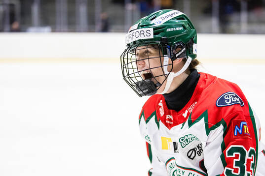 Frölundas Michelle Karvinen jublar
