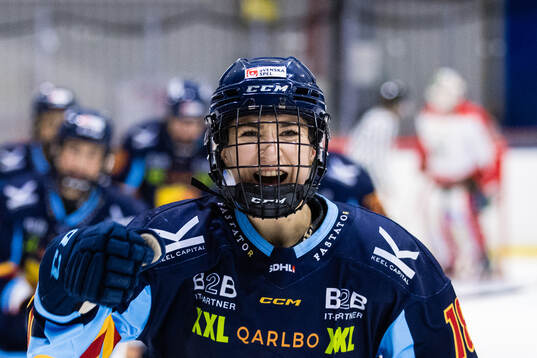 Djurgårdens Alice Östensson jublar