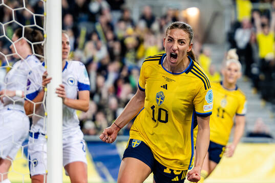 Rusul Rosa Kafaji of Sweden celebrates the 3-0 goal