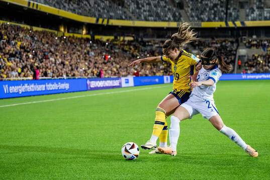 Johanna Rytting Kaneryd of Sweden and Ena Sabanagic of