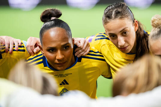 Madelen Janogy and Rusul Rosa Kafaji of Sweden
