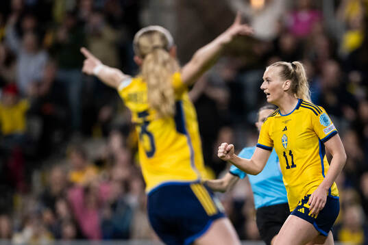 Stina Blackstenius of Sweden celebrates scoring 2-0