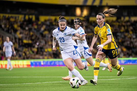 Aida Hadžic of Bosnia and Herzegovina and Kosovare Asllani