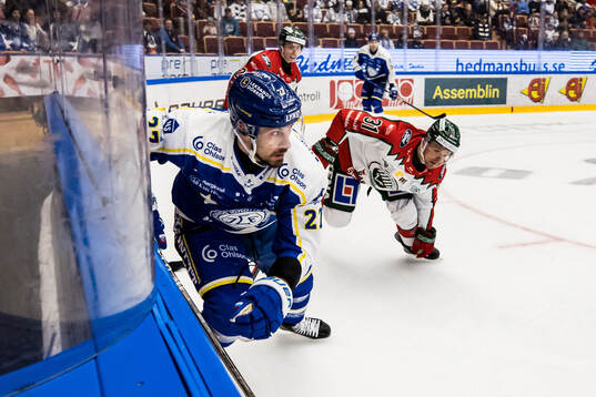 Leksands Marek Hrivik och Frölundas Nicklas Lasu