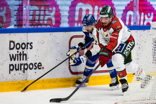 Leksands Marek Hrivik och Frölundas Henrik Tömmernes