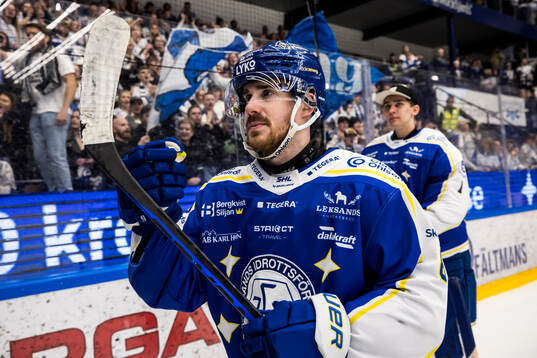 Leksands Matt Caito jublar