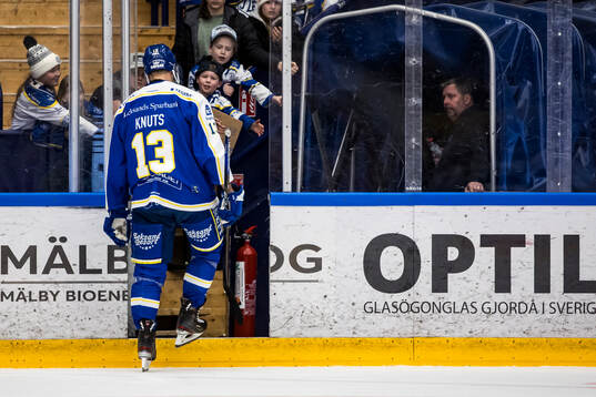 Leksands Jon Knuts lämnar isen