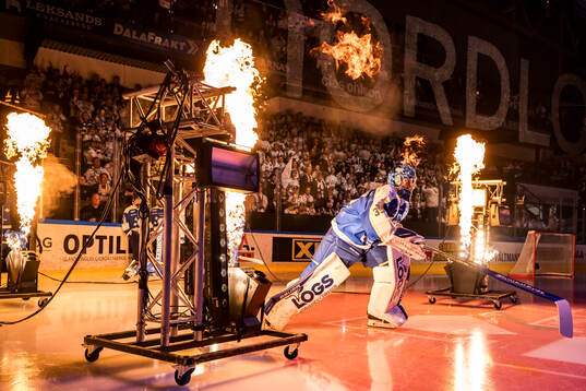 Leksands målvakt Filip Larsson innan ishockeymatchen i SHL