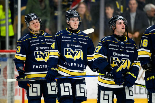 HV71s Åke Stakkestad, Hugo Fransson och Robert Nardella