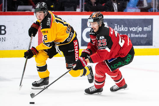 Luleås David Granberg och Örebros Philip Holm