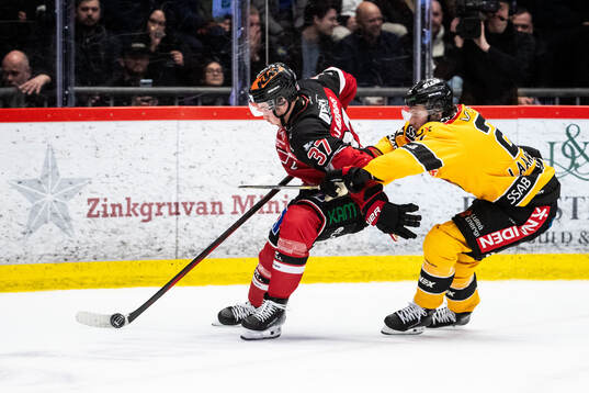 Örebros Glenn Gustafsson och Luleås Arttu Tuhkala