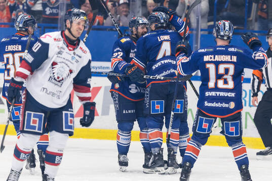 Växjö spelare jublar