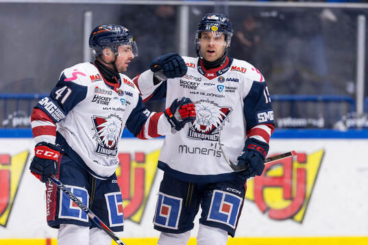 Linköpings Broc Little och Patrick Russell jublar