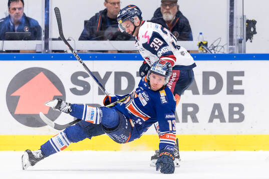Linköpings Ty Rattie och Växjös Dylan McLaughlin