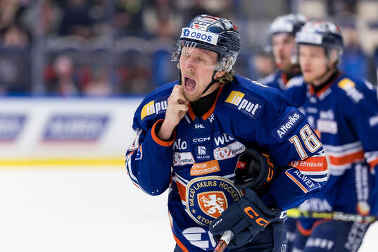 Växjös Marcus Sylvegård har ont