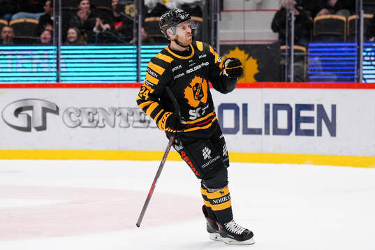 Skellefteås Oscar Lindberg jublar