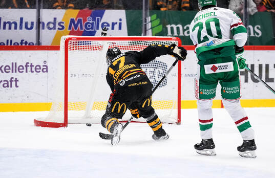 Skellefteås Pär Lindholm gör 3-1
