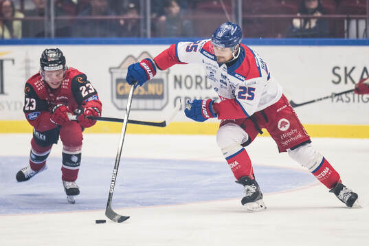 Malmö Redhawks Christoffer Forsberg och Oskarshamns