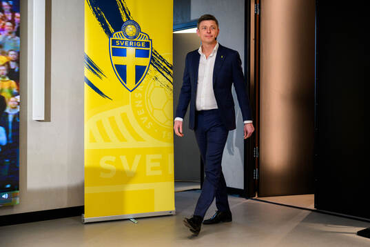 Head coach Jon Dahl Tomasson of the Swedish national