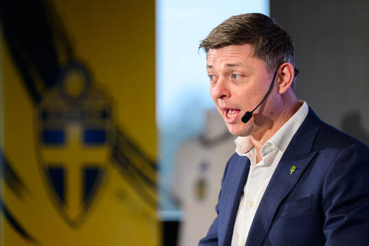 Head coach Jon Dahl Tomasson of the Swedish national