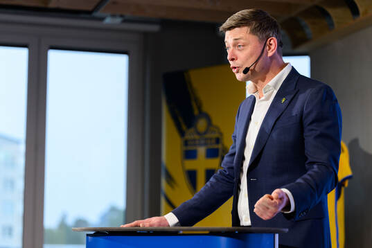 Head coach Jon Dahl Tomasson of the Swedish national