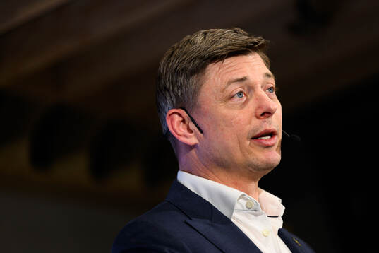 Head coach Jon Dahl Tomasson of the Swedish national