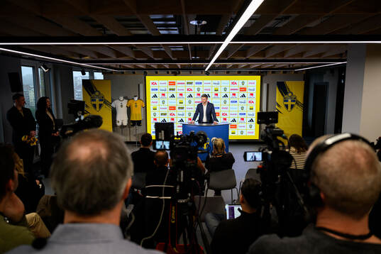 Head coach Jon Dahl Tomasson of the Swedish national