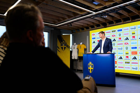 Head coach Jon Dahl Tomasson of the Swedish national