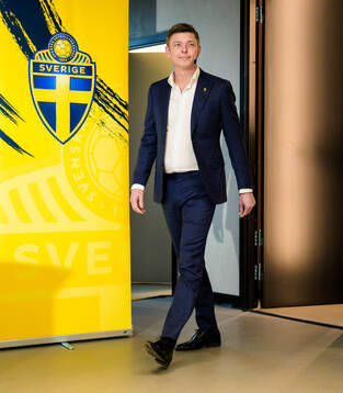 Head coach Jon Dahl Tomasson of the Swedish national