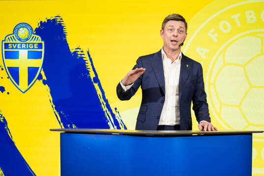 Head coach Jon Dahl Tomasson of the Swedish national