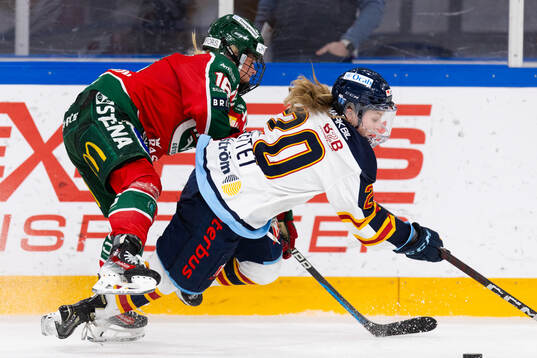 Frölundas Jennifer Carlsson och Djurgårdens Brette Pettet