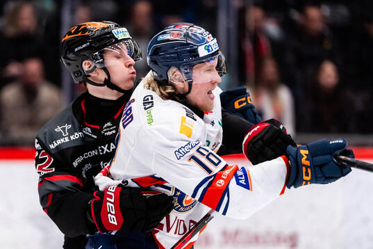 Örebros Robert Leino och Växjös Marcus Sylvegård