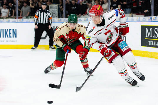 Frölundas Isac Born och MoDos Niklas Folin