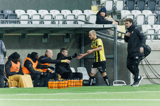 BK Häckens Ali Youssef utgår skadad