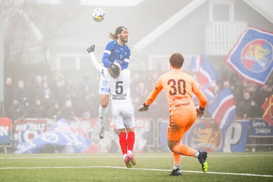Trelleborgs Hady Saleh Karim och Helsingborgs Simon
