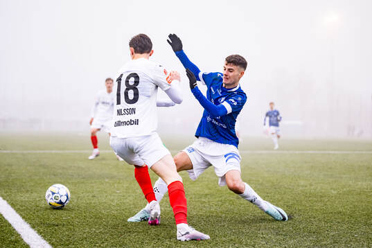 Helsingborgs Anton Nilsson och Trelleborgs Eren Alievski