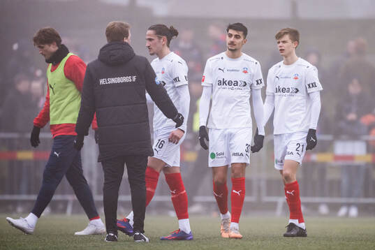 Helsingborgs Amar Muhsin och Adrian Svanbäck deppar