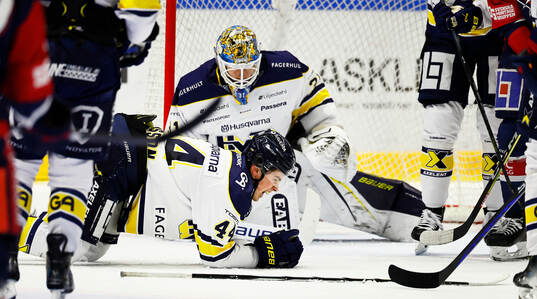 HV71s Hugo Fransson har smärta